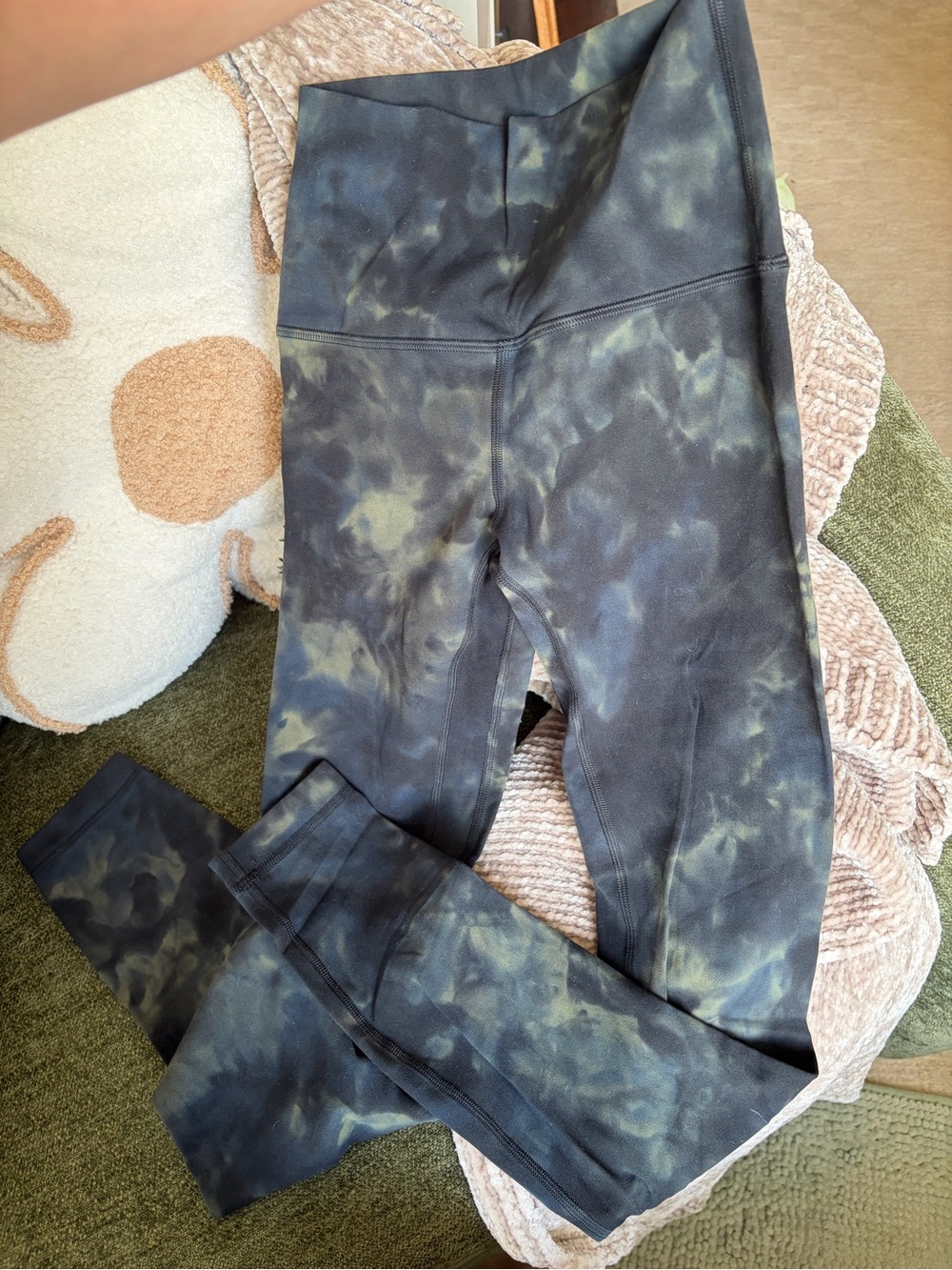 lululemon green diamond dye leggings